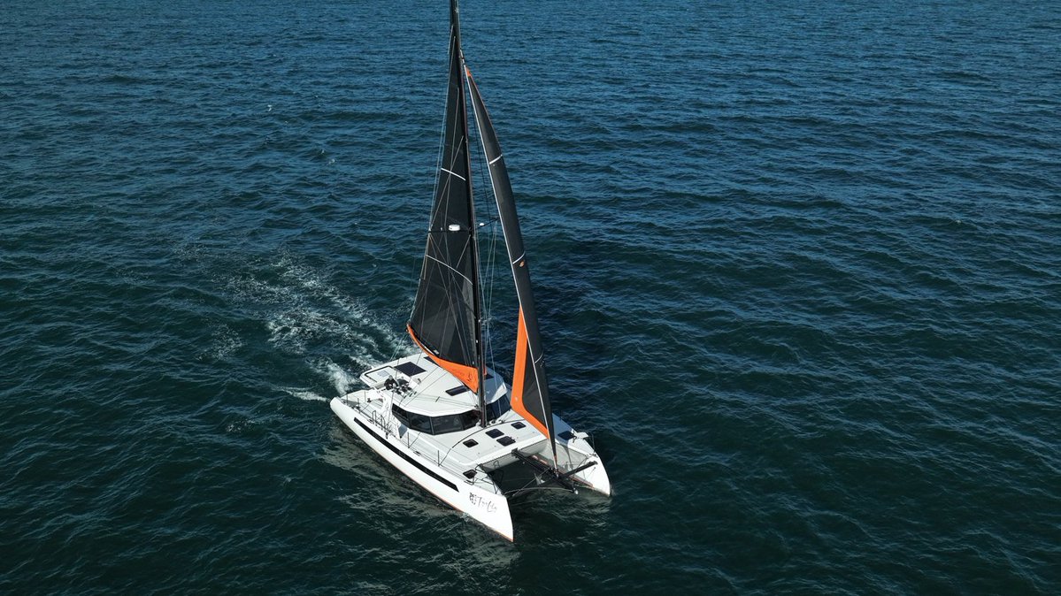 multihullmgr's tweet image. The Balance 502 represents the new generation of performance catamarans: lightweight carbon construction, sleek lines, and focus on speed. A modern bluewater catamaran: fast, elegant, and built to go far.
#balance502 #multihull #balancecatamarans #performancecruising #bluewater