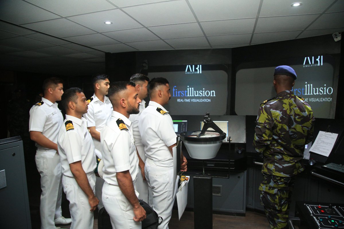 ahcimombasa's tweet photo. INS Trikand on Day 3 of her Operational Turnaround (OTR) at Mombasa witnessed a blend of wellness, engagement & professional exchanges 🇮🇳🤝🇰🇪

An early morning Yoga session saw enthusiastic participation from local residents & Kenya Navy personnel.

The Commanding Officer of INS Trikand, along with the Defence Advisor at High Commission of India, called on Brig MS Shemote, Commander Kenya Navy Fleet, at Kenya Navy Base Mtongwe.

Specialist Officers also visited the Kenya Navy Training College, sharing insights on training curriculum & infrastructure development.

@IndianNavy @IndiainKenya @SpokespersonMoD @MEAIndia @IN_WNC