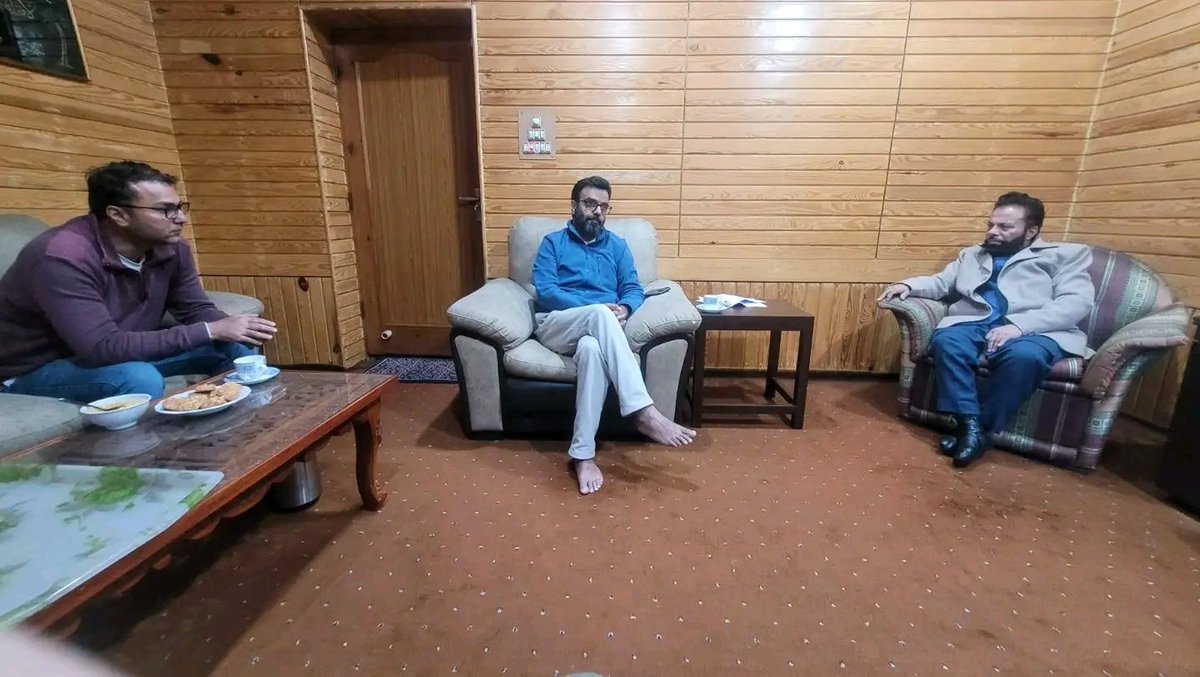 Mir Imran tweet media