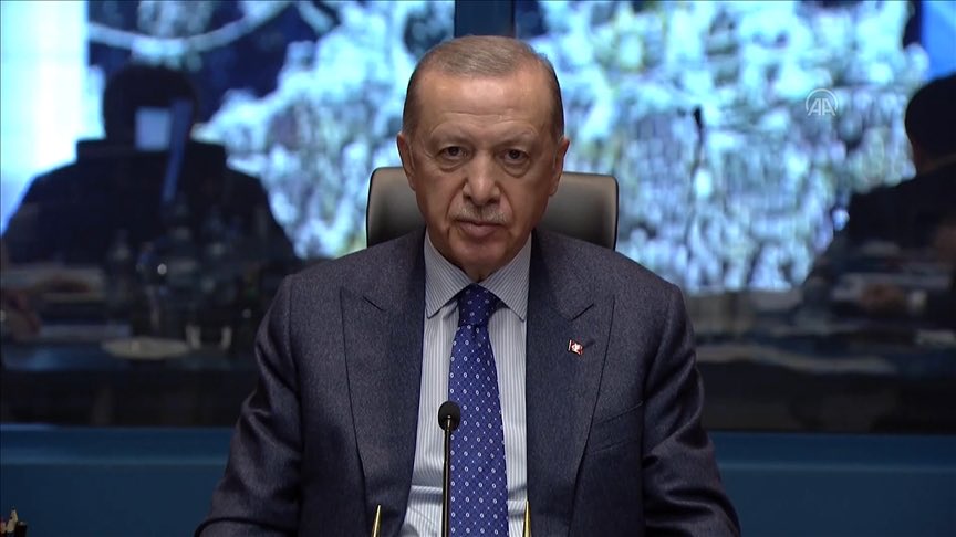 Hazal tweet media