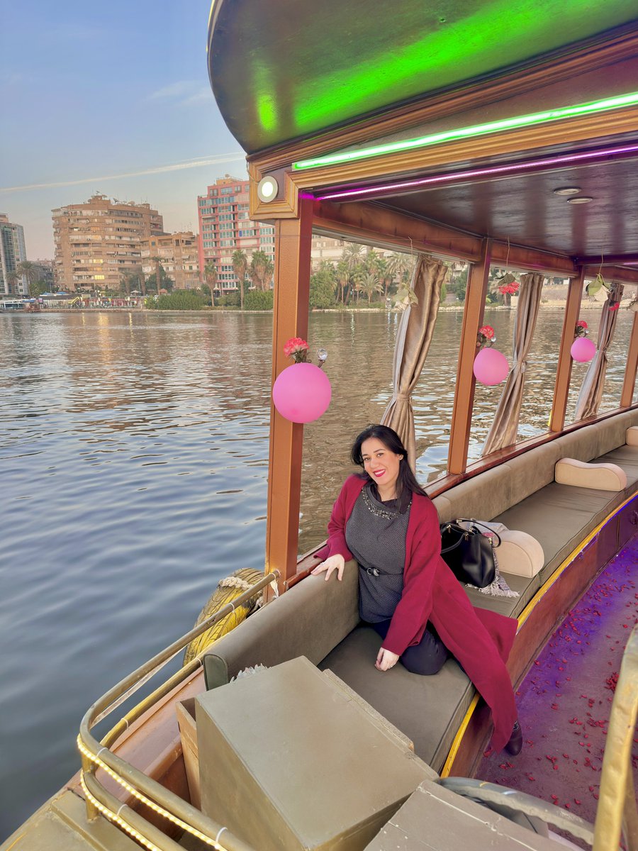 EasyGooPlaces's tweet photo. خروجة على اجمل ڤيو للنيل 😍و كمان Romantic date او Birthday علي مركب في قلب النيل ❤️ 
Le Mix Nile Lounge https://t.co/4LA76FFWm2