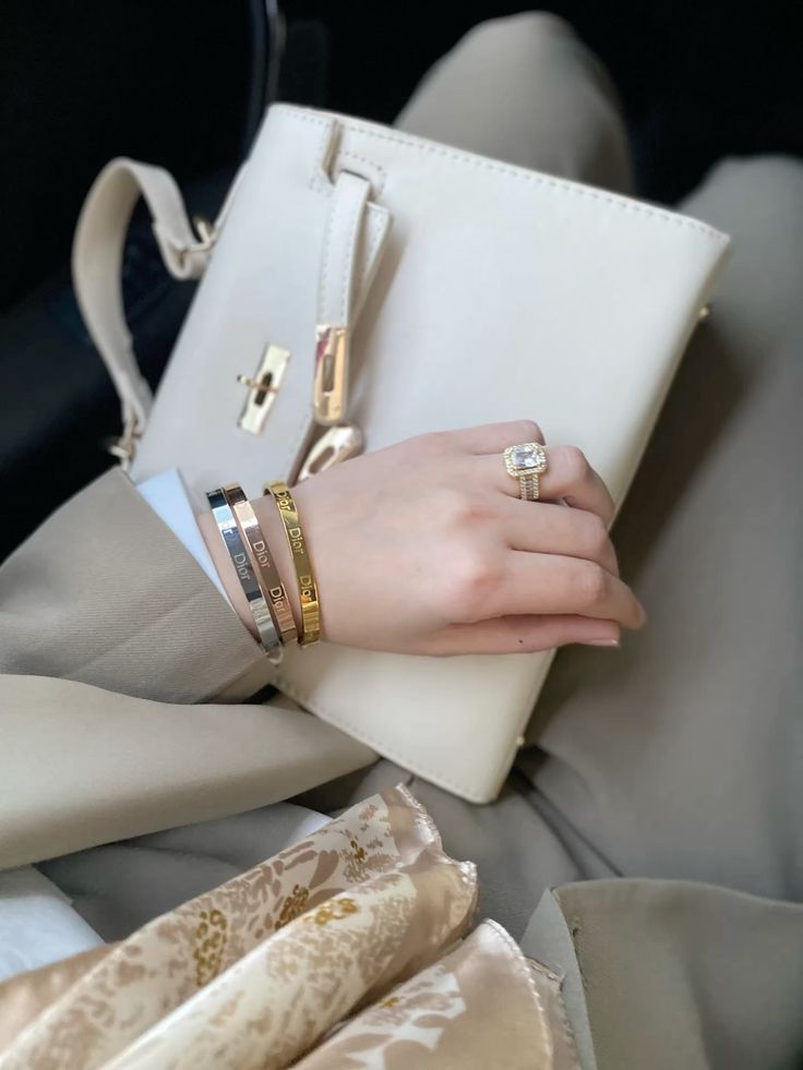 لحـنُ الظـلال 💌 tweet media