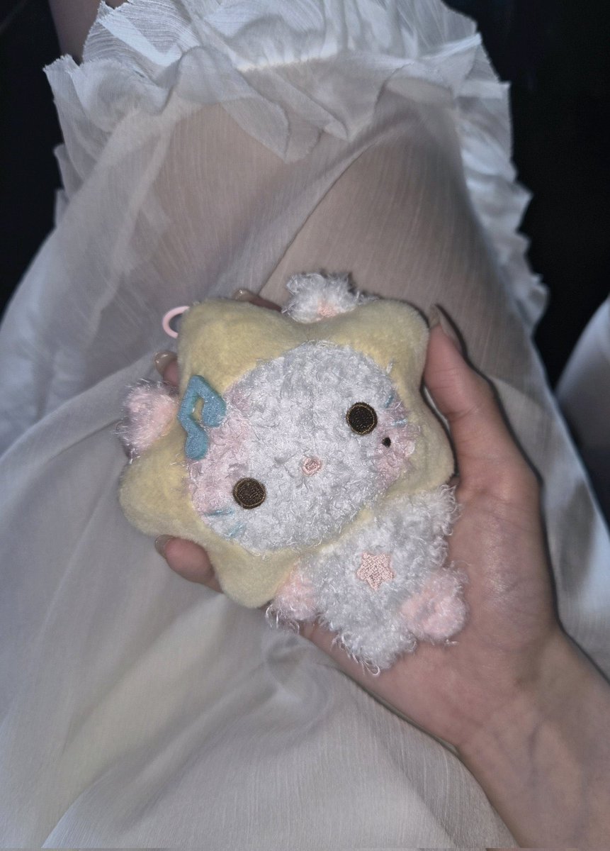 sienna .ᐟ tweet media