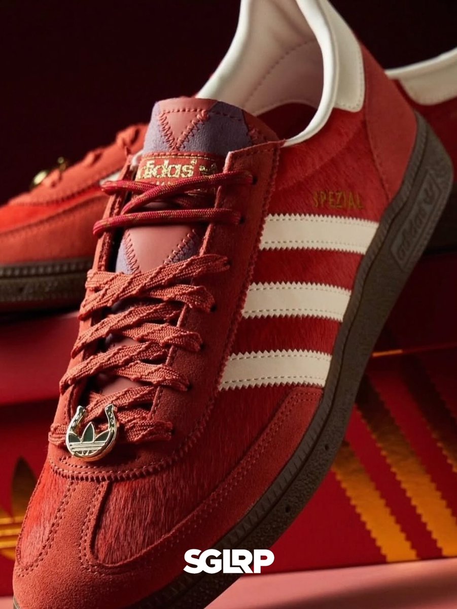 Sneakers 👟 tweet media