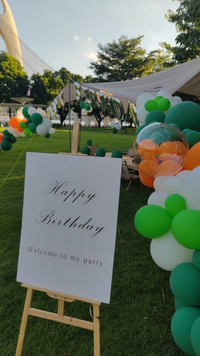 Dyna-mic tweet media