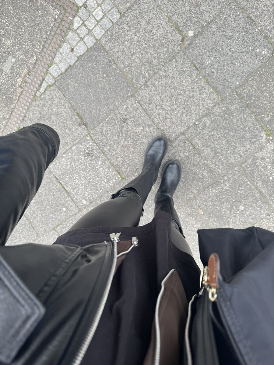 Goddess Layla tweet media