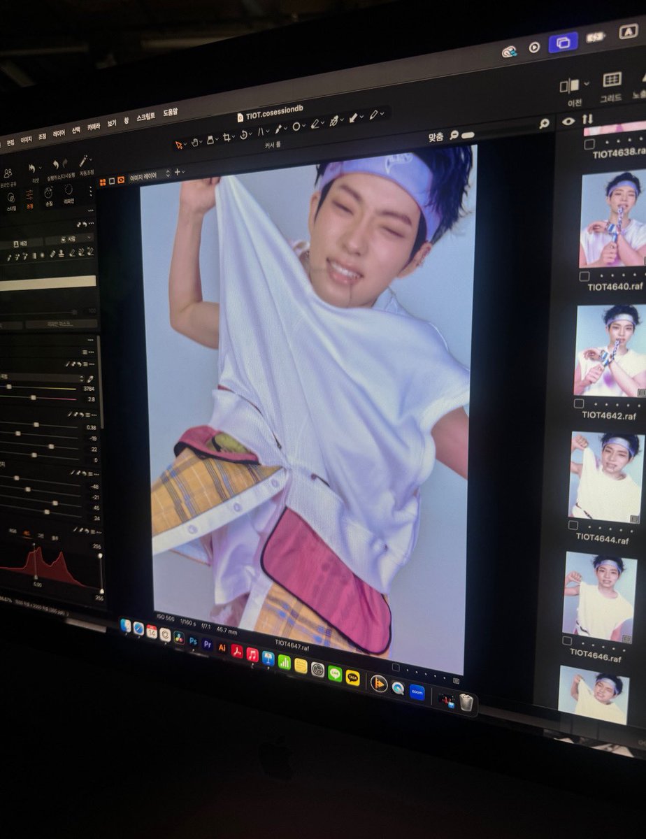 tiot_updates's tweet photo. [💬] Weverse community update (2/2)

[#MINSEOUNG] 
My beloved roommate and younger brother, Yechan
Happy birthday. I’ve gathered only the absolute best photos
but it’s honestly such a shame that I can't show LOTI every single photo of you in my gallery. Since you’re still a baby, there were so many photos of you sleeping
And there were quite a few where you looked so cute I just wanted to bite your cheeks
This must be your first birthday since turning 20, and I’m glad we got to go see a musical and spend it together. Every time I see you becoming more mature, I feel happy
but on the other hand, a part of me wishes you’d stay as the maknae who is loved and stays happily carefree. When you want to act like a spoiled kid, your hyungs are right here
so you can do that anytime. I’ll keep watching over you as you continue to grow. Happy birthday once again
Sorry for being late😚

#HappyYechanDay
#김민성 #KIMMINSEOUNG
#신예찬 #SHINYECHAN
#TIOT #티아이오티