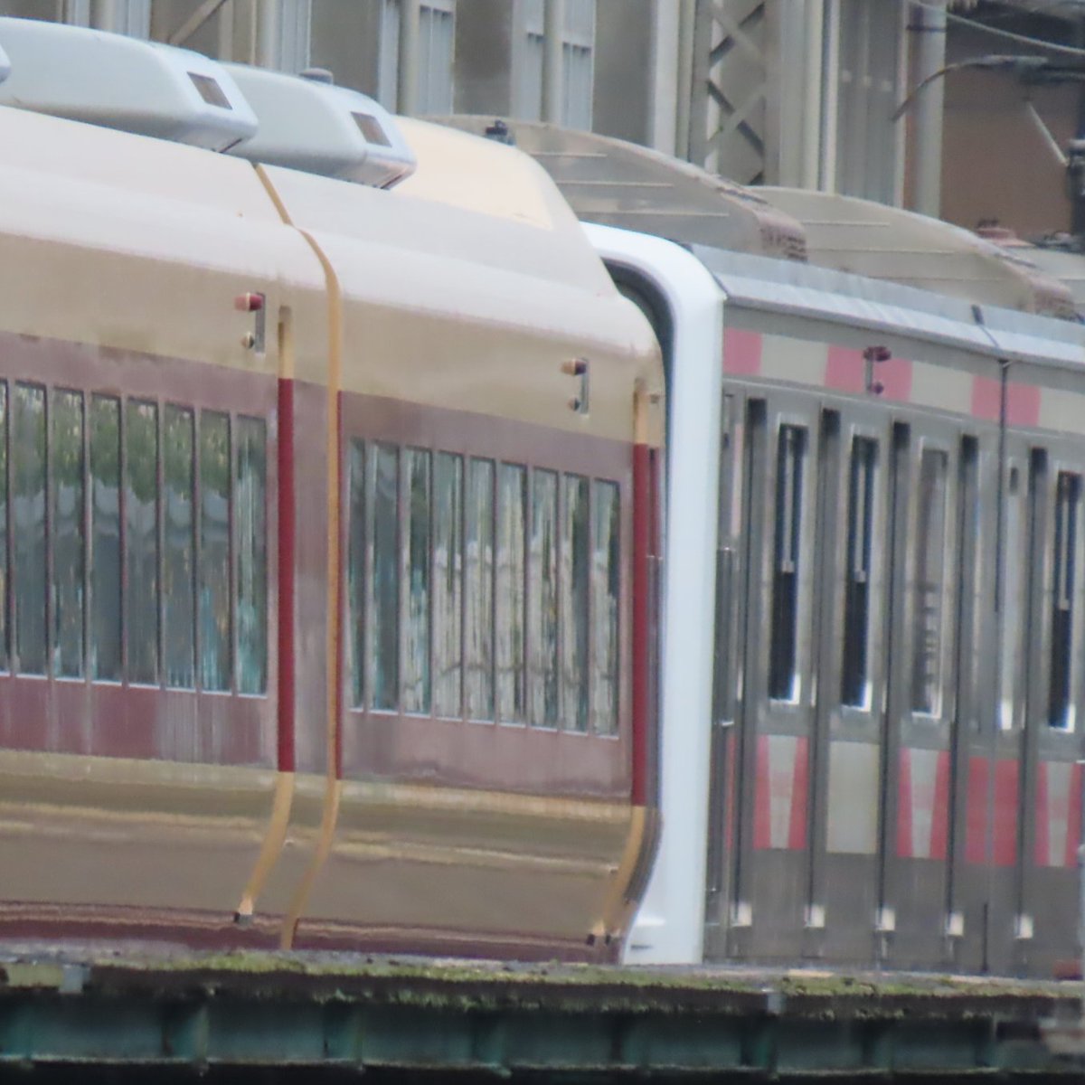 勝田車両センターへ行ったらE653系K70編成とE501系K754編成SAKIGAKEが連結しててビックリ！