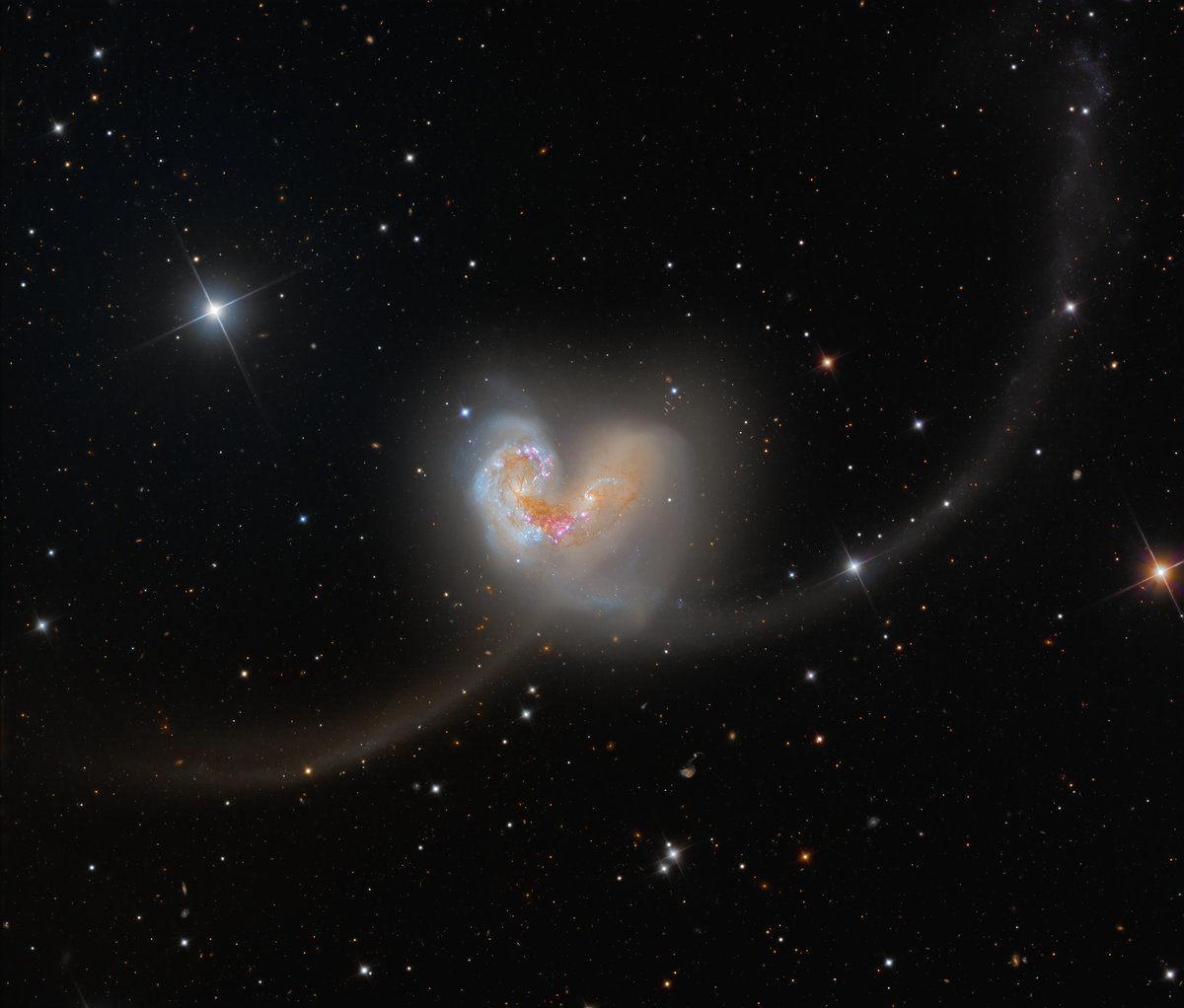 Swetilein1's tweet image. 'Exploring the Antennae' 
Image Credit &amp;amp; Copyright: Acquisition - Mike Selby; Processing - Roberto Colombari 
apod.nasa.gov/apod/ap260410.…
#astronomy #space