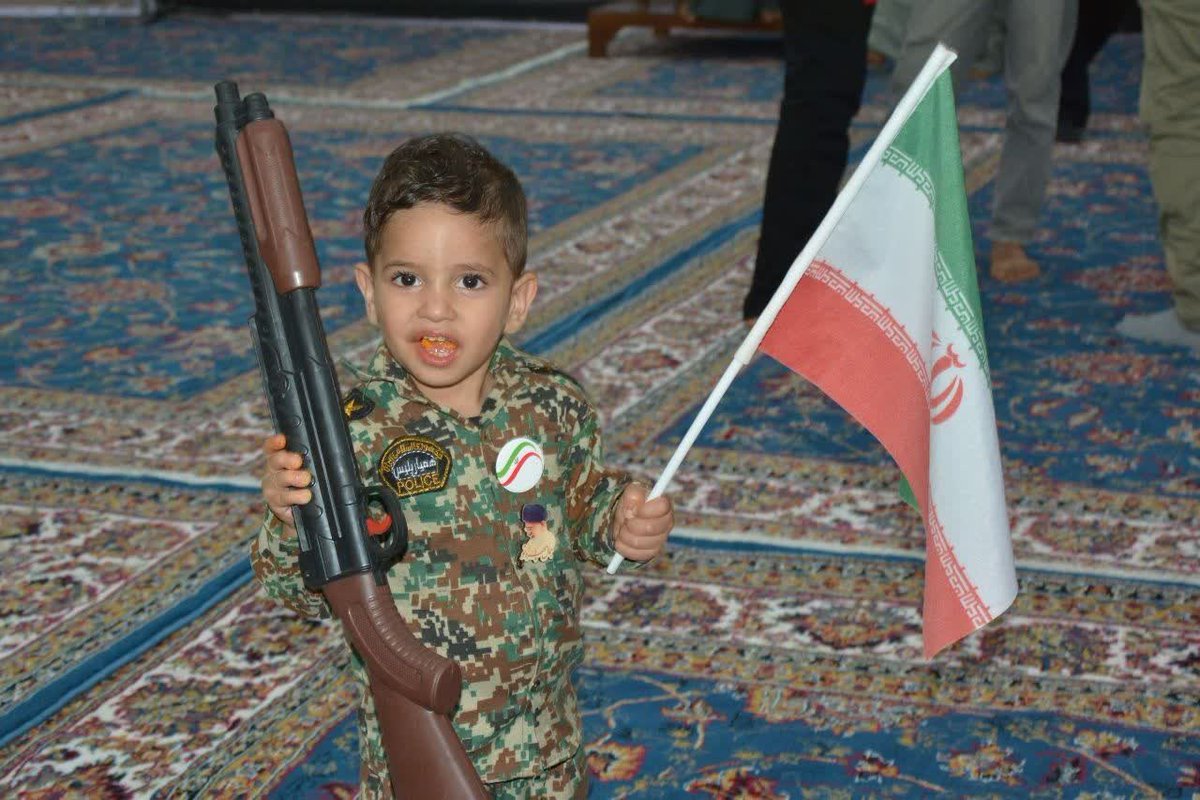‌تو رفتی، اما غرور رو زنده نگه داشتی
#شهید_ایران