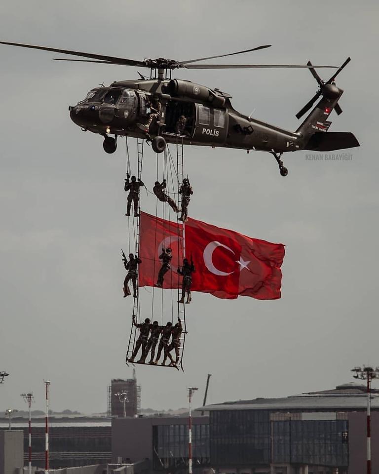 181 yıl önce bugün Türk Polis Teşkilatı kuruldu.

Kutlu Olsun!
