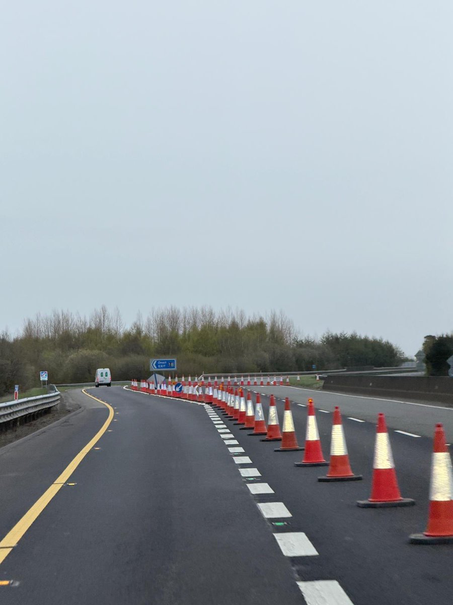 PaulByrne_1's tweet image. Scenes at in Nass - Johnstown and Casel this morning Friday 
#FuelProtests