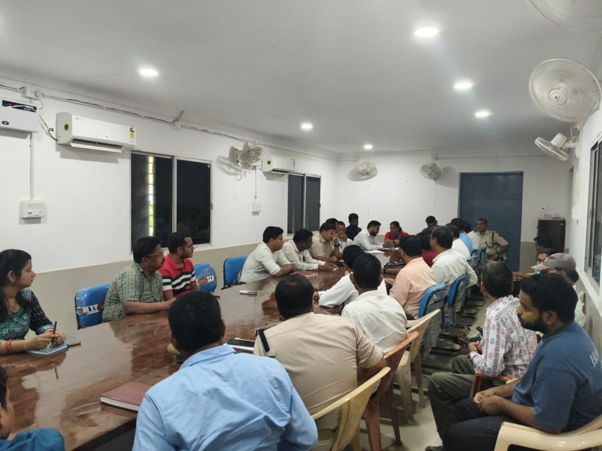 Sub-Collector & SDM Athamallik tweet media