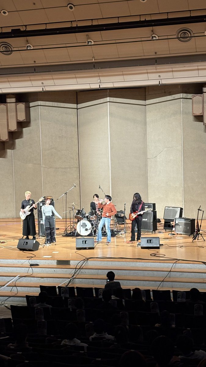 💫AOYAMA ROCK FESTIVAL2026💫

5バンド目はビートルズ訳詞研究会です！

⚠️演奏開始が10分ほど遅れています
