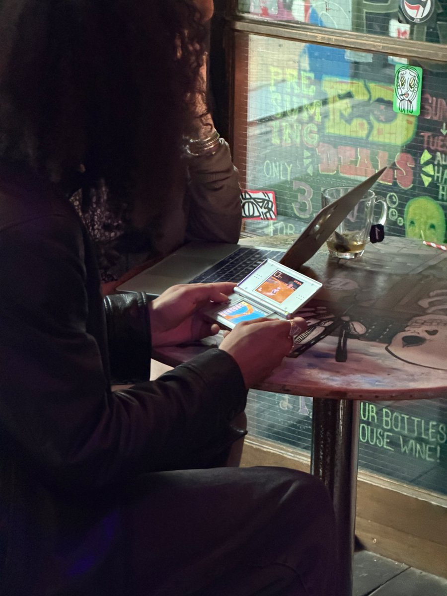 Elliot Coll tweet media