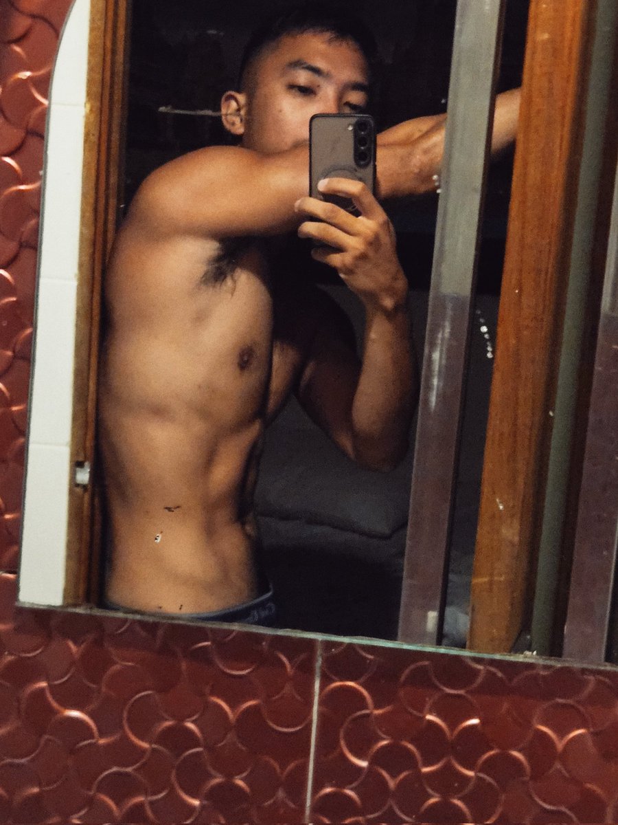 Chris G tweet media