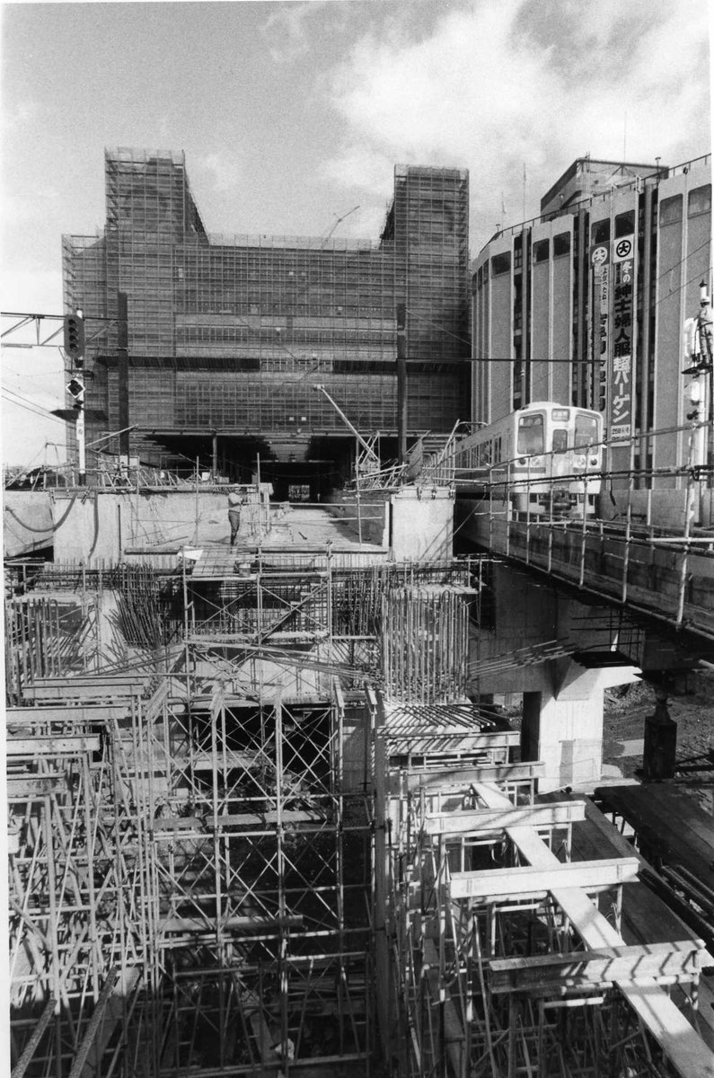 小田急電鉄【公式】 tweet media