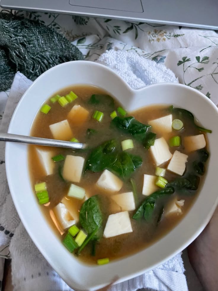 Angelzsoup's tweet image. Gross spo
VS
Ed meal spo 

(( For edtwt / shedtwt ONLY ☆°•¤ 
#edtwt #foodpoll #mealspo #grossspo