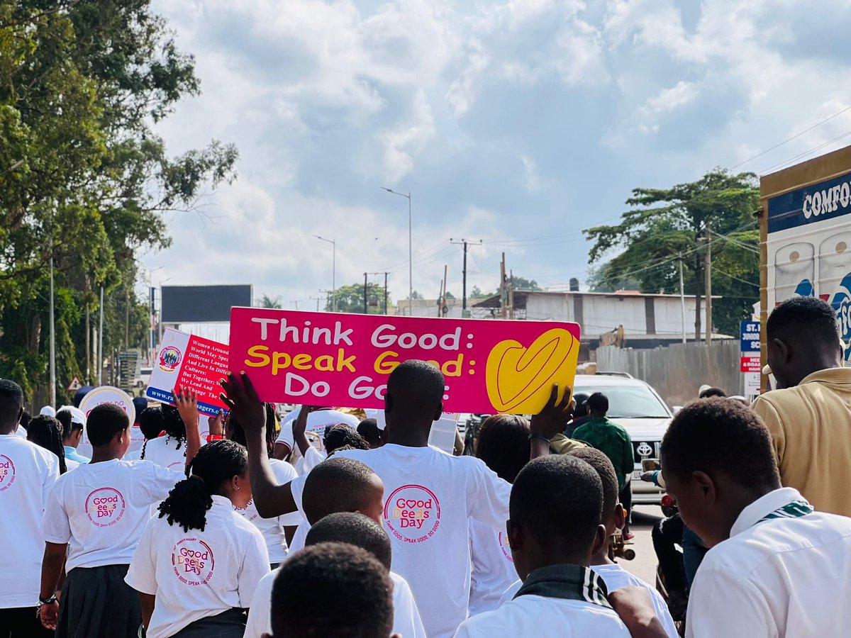 HallimahUg's tweet photo. There’s something powerful about walking together for a cause that matters. Today, young people have shown up, raised their voices, and reminded us all that Think good, Speak good, Do good is very key. This is what #GoodDeedsDayUganda looks like in action.
#DoingGoodTogether https://t.co/gzu2D37IE9