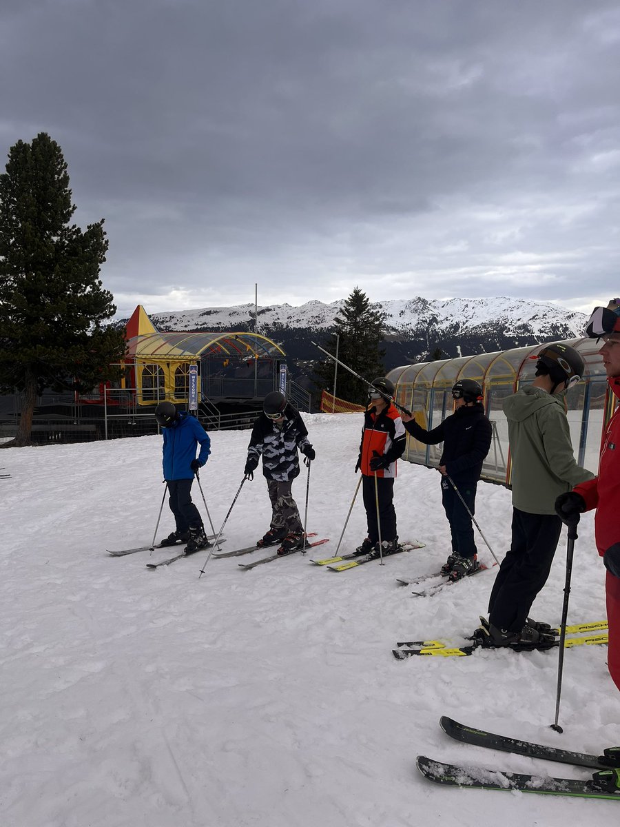 Ski Club Catholic HS Chester tweet media