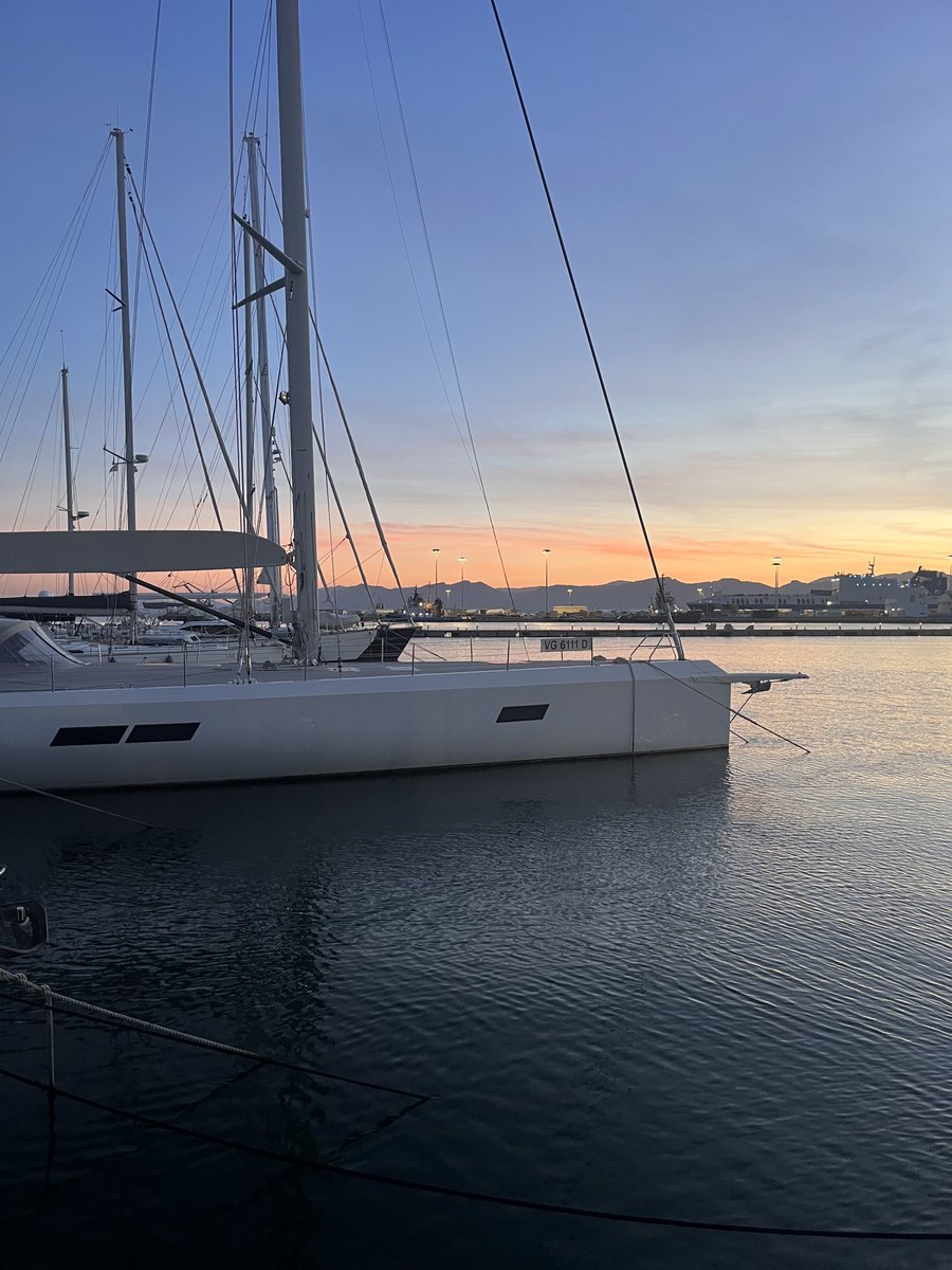 frademuru's tweet photo. #Cagliari sempre più magica. https://t.co/IU6F2C5VjK