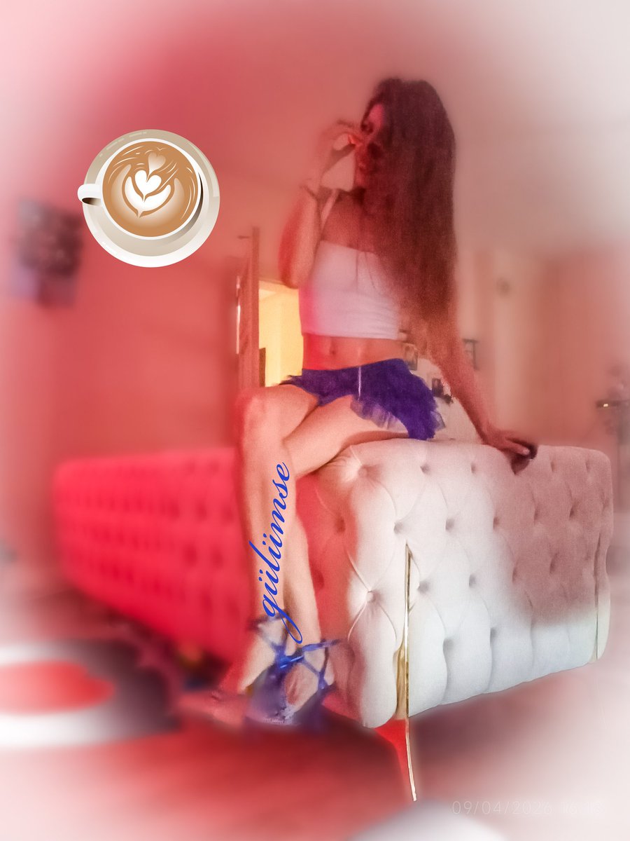 Glmse11892996's tweet image. Güneşli bir gün,mis kokulu bir kahve , iki lafın belini kıracak bir dost varsa gerisi çok mühim değil. 
Günaydınlar olsun kahveler de benden olsun ☕☕😍🥰😘🥳💝
@Glmse89523877 
#ankara
#cuma