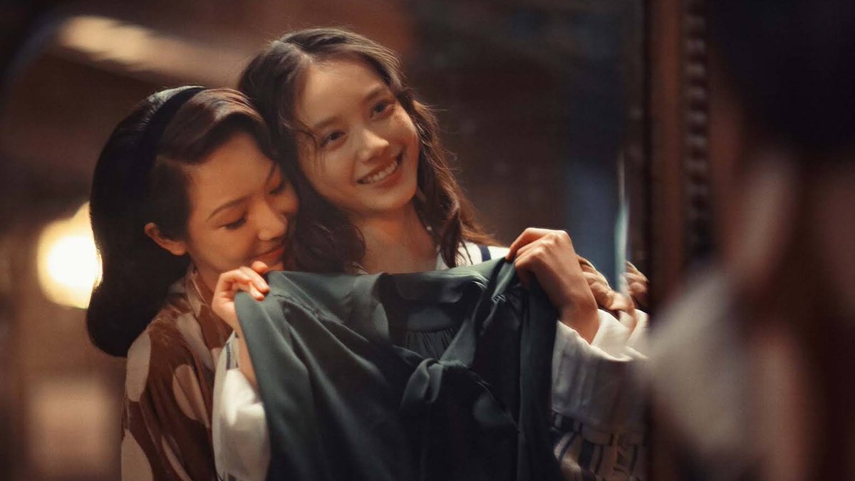 zhenhuanjie's tweet photo. Cdramas that you have to watch once (sapphic coded edition) https://t.co/uCrkw9QGP7