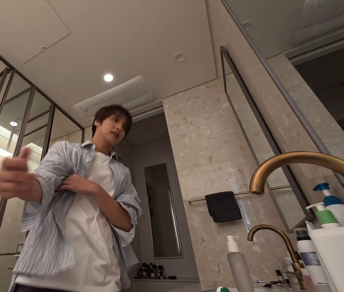 ⁻ˣㅁˣ⁻⁶⁶ tweet media