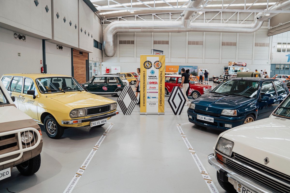 AsocFeriasEsp's tweet image. 🚘 Retro Valladolid 2026 regresa los días 18 y 19 de abril a @feriavalladolid como gran cita del motor clásico en Castilla y León.

ℹ️ Más info: afe.es/es/noticia/ret…

#AsocFeriasEsp #feriasComerciales #Exhibitions