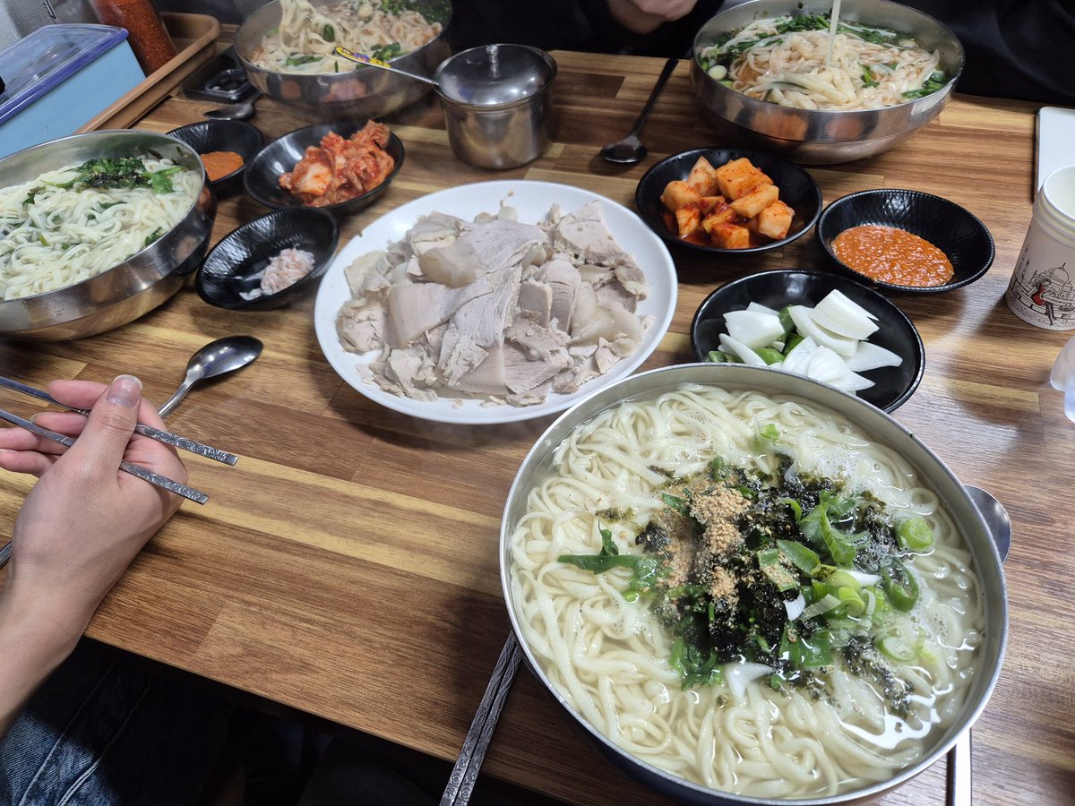 김노건 tweet media