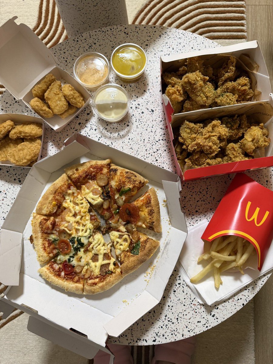 村重エリカ tweet media