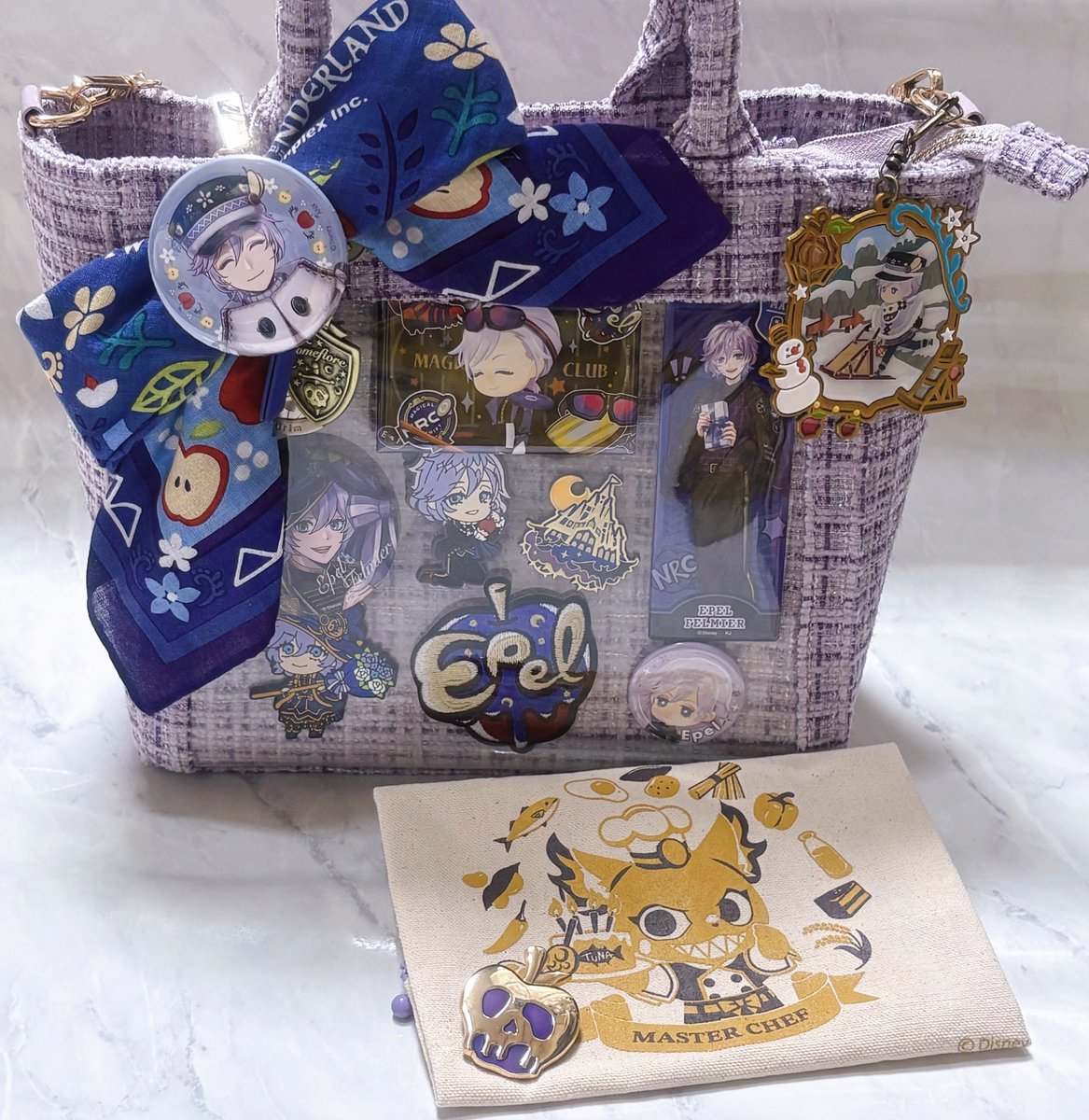 marmelo_y's tweet photo. NEW推し活バッグ🍎❄️アップルボアをイメージしたよ🥰💜品がある感じで可愛さも忘れず😏🎀2年以上、愛用してたグリヒルのトートバッグが👨‍🍳とうとうクタクタに😢だけど✨ポーチにリメイクしたよ😆♻️また素敵な思い出をたくさん増やすぞ〜😌🪄🌠 https://t.co/AnnLY0emPD