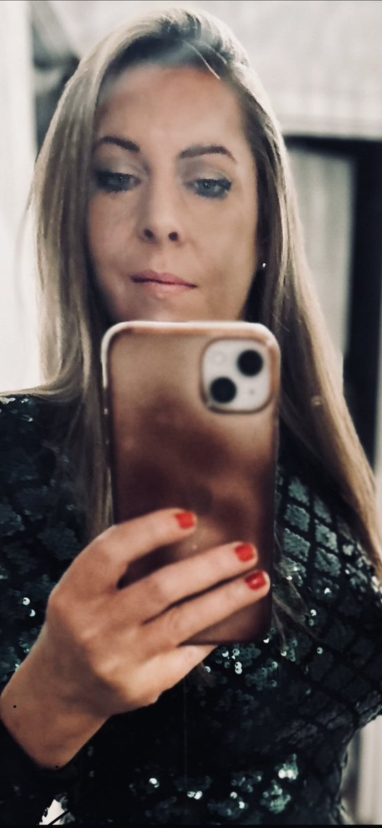 Caroline tweet media