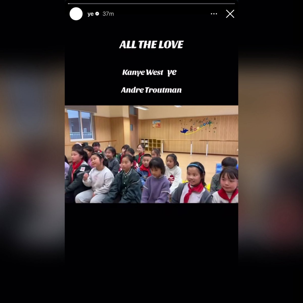 yzyupdates tweet media