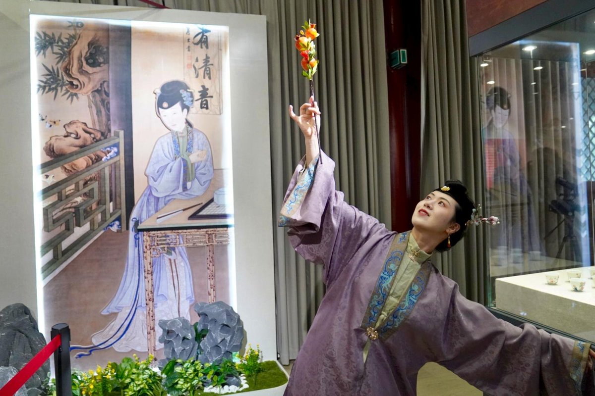 touch_beijing's tweet photo. The annual #springouting festival in Beijing’s #YuanmingyuanPark opened on April 9 and will run through May 9.
Themed “12 #FlowerDeities🌸,” the event blends royal garden heritage with spring traditions, featuring flower viewing, art experiences, and live performances. https://t.co/RjVVJ8zX0i