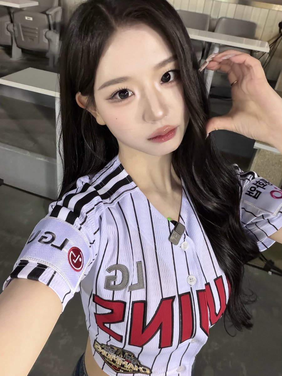 tripleS official tweet media