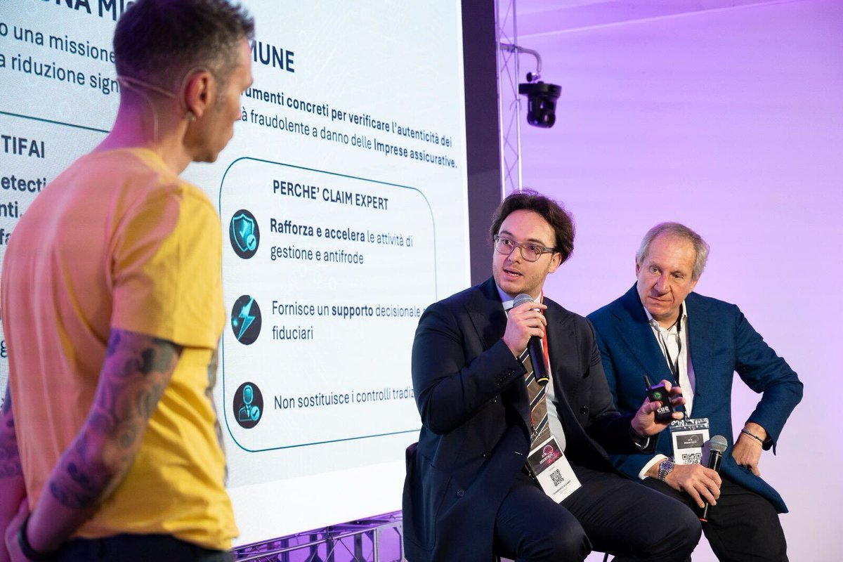 IdentifAI tweet media