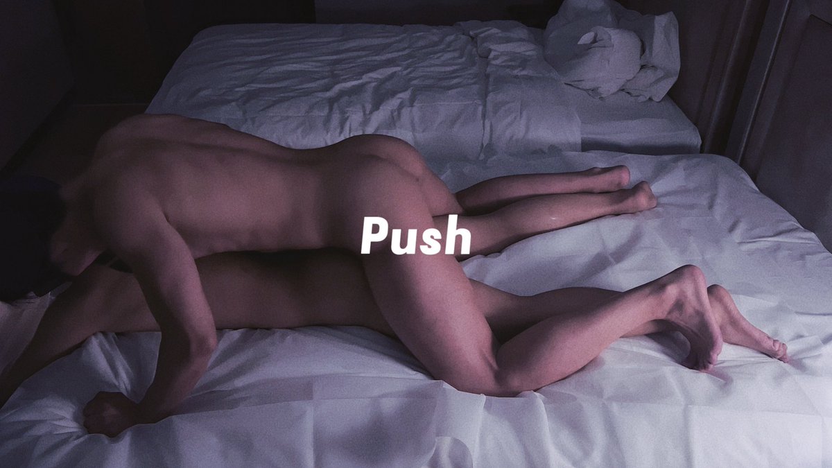 Push tweet media