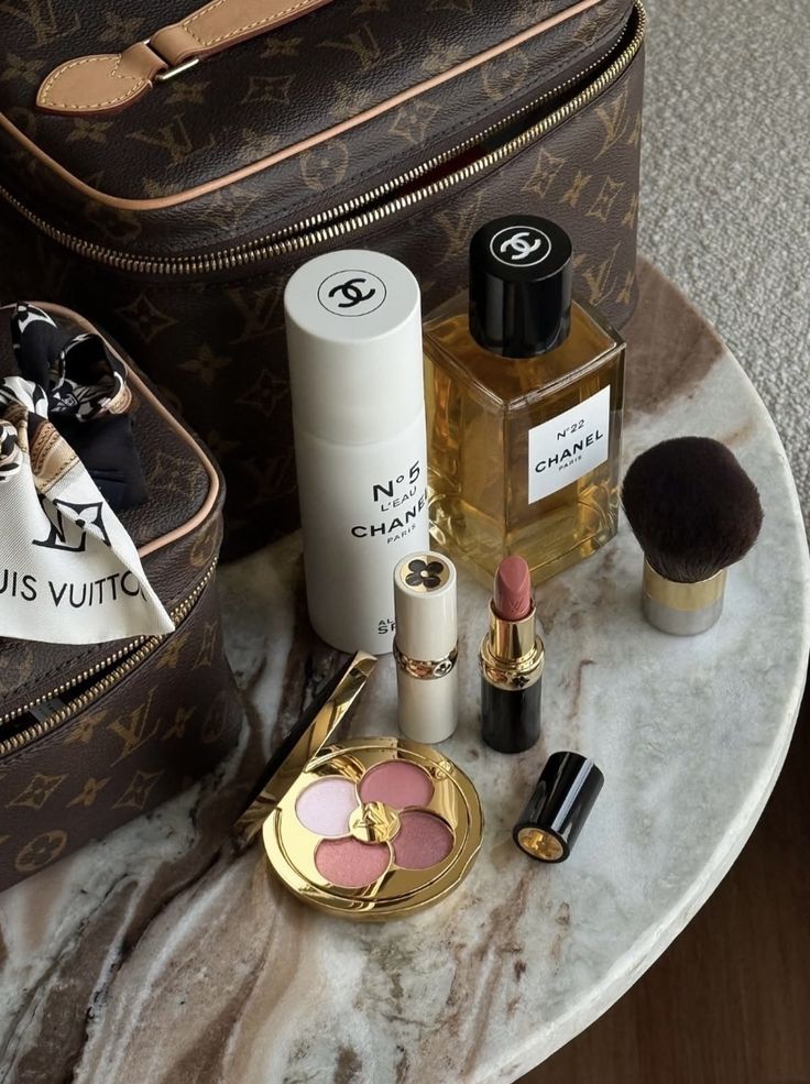 Beauty ✨ (@outfit_luxy) on Twitter photo 