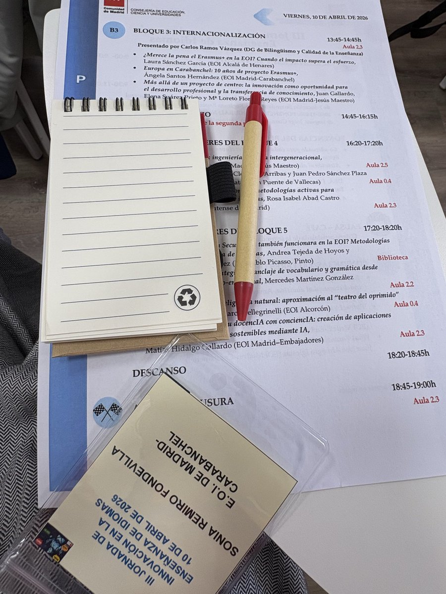 Preparada para iniciar la III Jornada de Innovación en la Enseñanza de Idiomas 🖊️