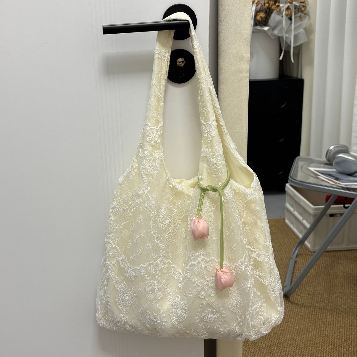 cloudyhees's tweet photo. OPEN PO CHINA 6-30 APRIL 2026🇨🇳

Summer Lace Bag✨️

Material : canvas
Price : IDR 200.000 (Bersih INA + Packing)
Note : Harga di atas belum termasuk ongkir ke alamat tujuan

DM FOR REAL PICT YA😊 https://t.co/U8oRU5ln6P