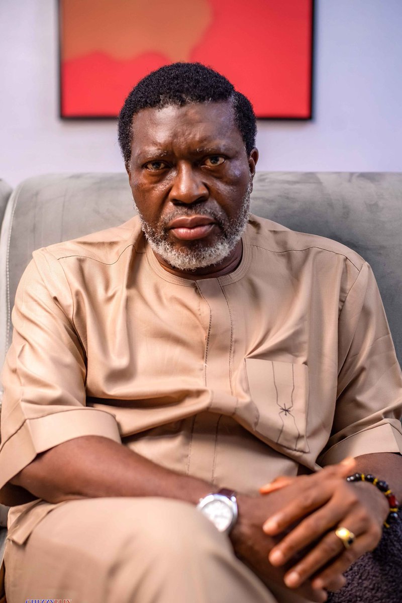 Media Boyfriend tweet media