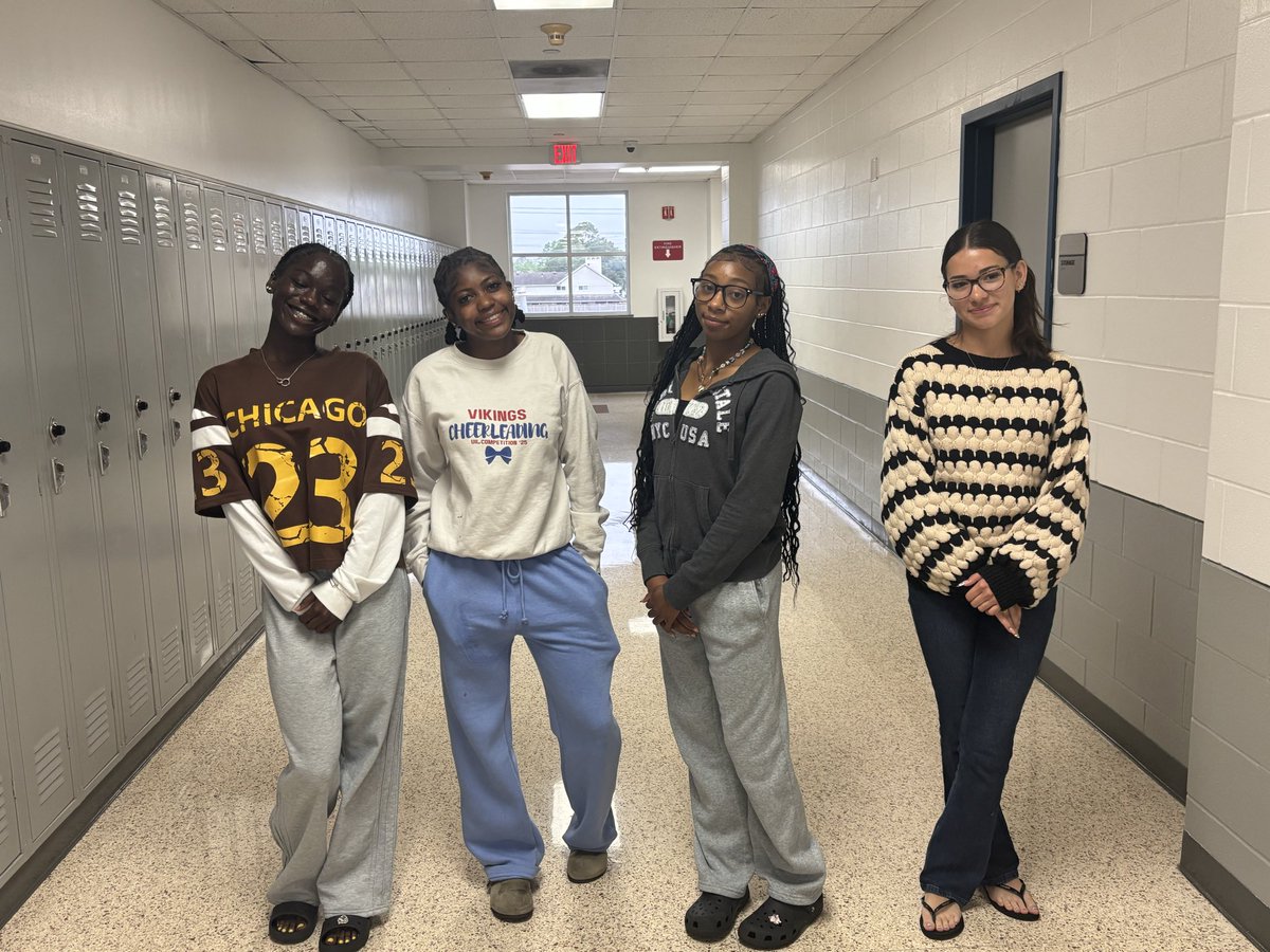 Dulles Track tweet media