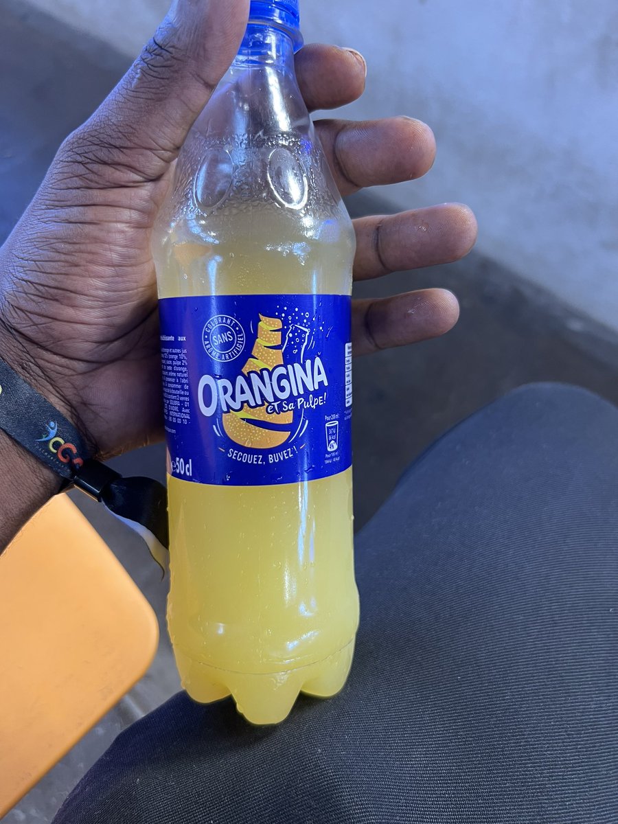 Cher <a href="/oranginafrance/">Orangina</a> , nous avons besoin de toi au Ghana 😩😩😩😩🙏🏾🙏🏾🙏🏾🙏🏾