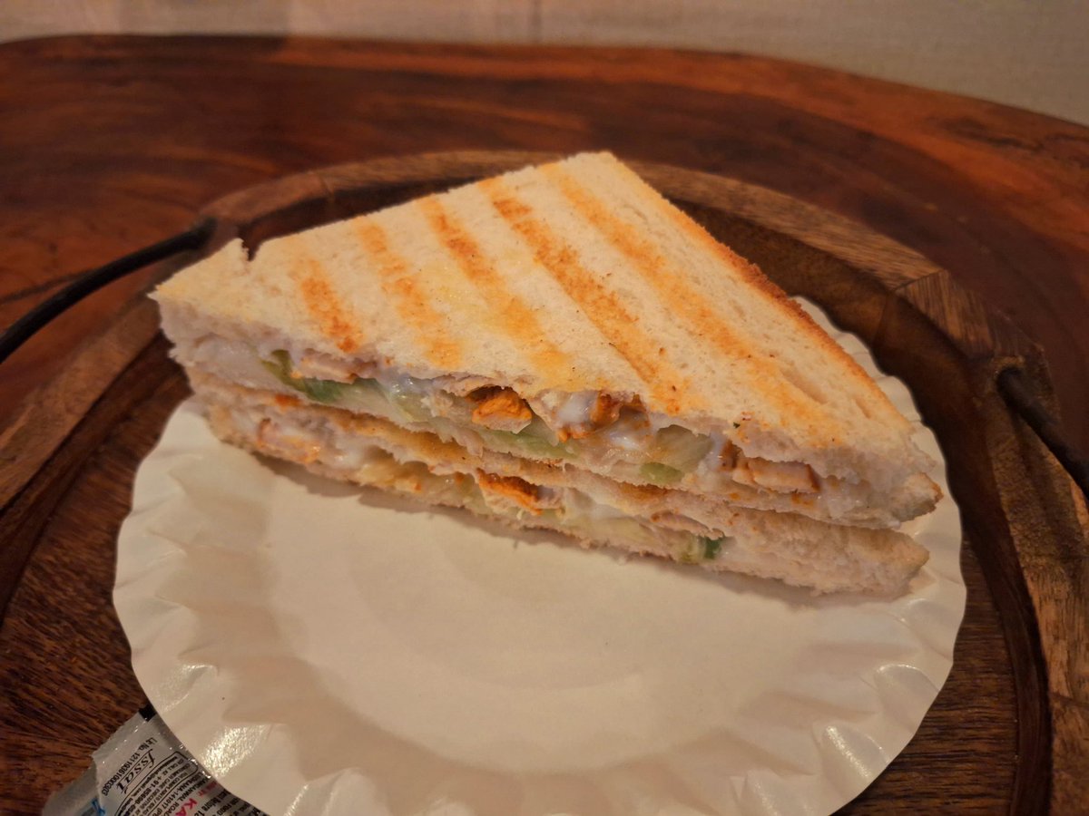 RaviRa777's tweet image. Veg Sandwich, Pizza and Cold Coffee of Coffee Corner in Kolkata, India