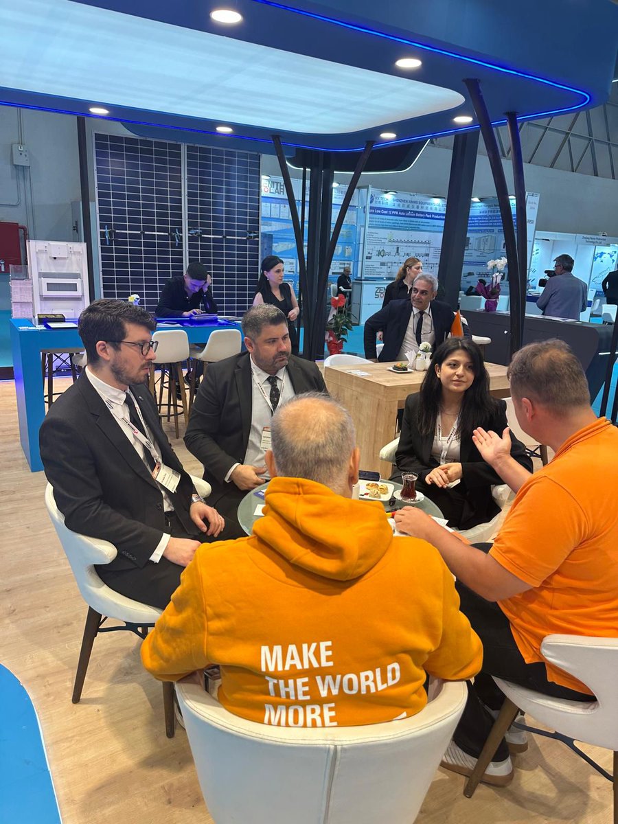 PeakpvSolar's tweet photo. Solarex Fuarının son gününde bizden kareler.

#peakpvsolar #Solarex2026 #İstanbulFuarMerkezi #İFM https://t.co/pnWyk6GXVI