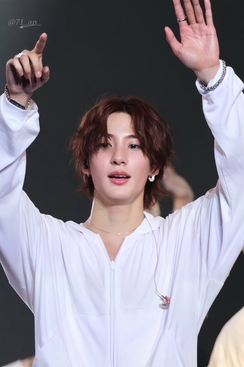 ૮₍´。• ·̭ •。`₎ა tweet media