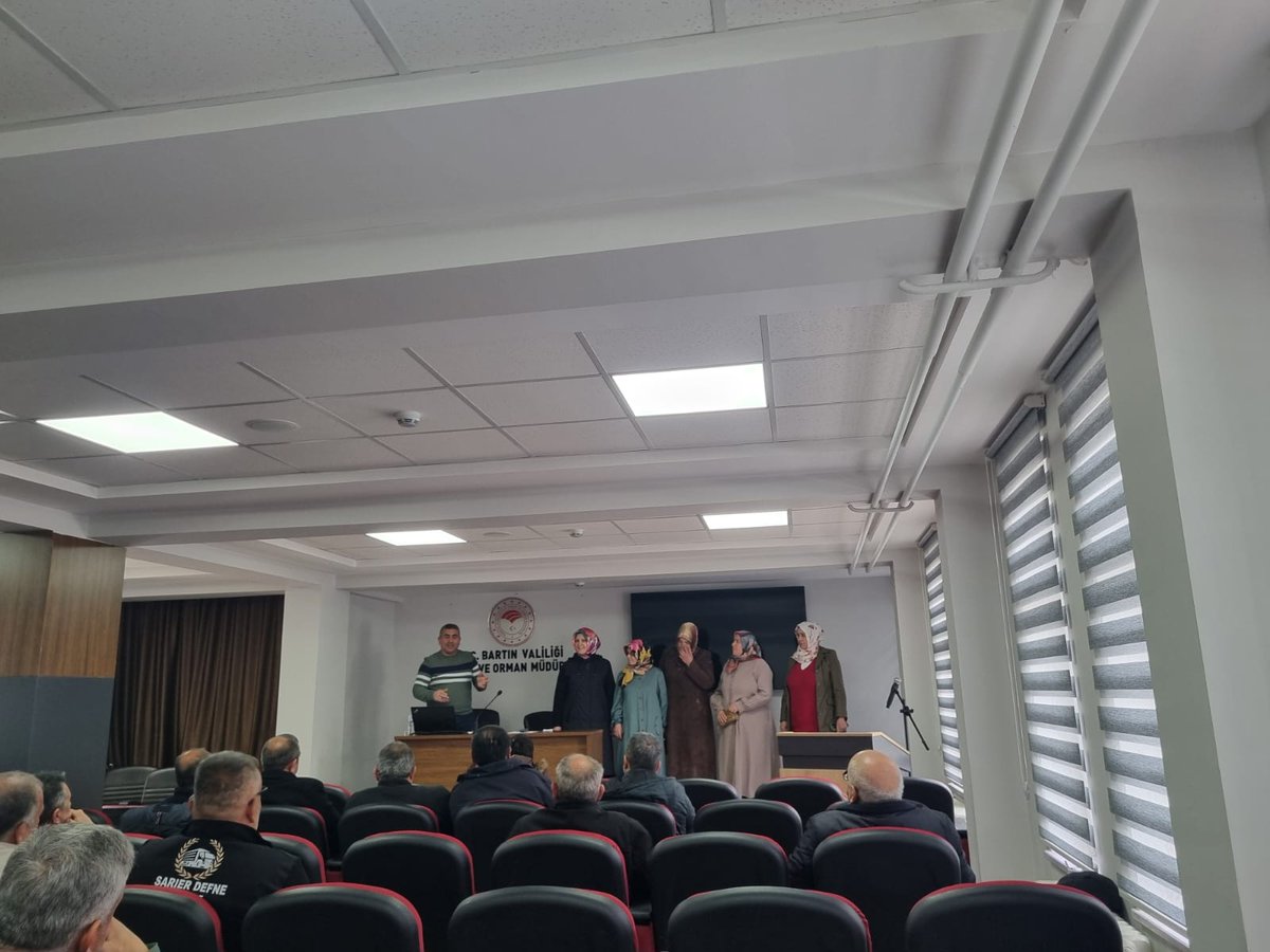 bartiniltarim's tweet photo. Bartın’da Aronya Üretiminde Güç Birliği: Kadın Girişimciler Öncü Rolde
@ibrahimyumakli 
@TCTarim 
@Bugemtr https://t.co/DWCUztqZo1