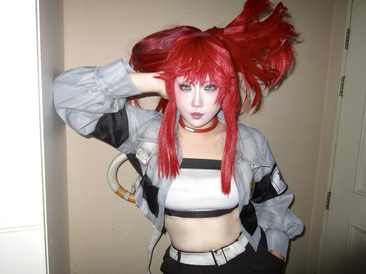 🦷🎀 tweet media