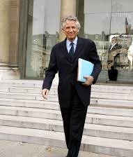 Gilles De Latourette tweet media